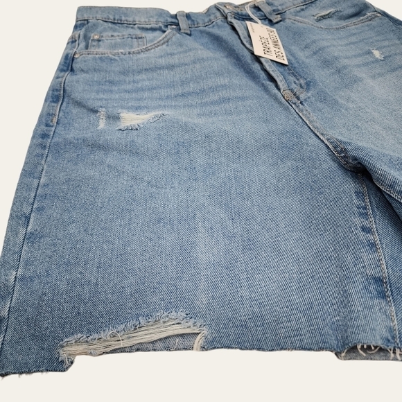 Nwt Refuge Denim 90's A-Line High Waisted Light Wash Mom Jean Shorts Size 9 - Picture 3 of 10